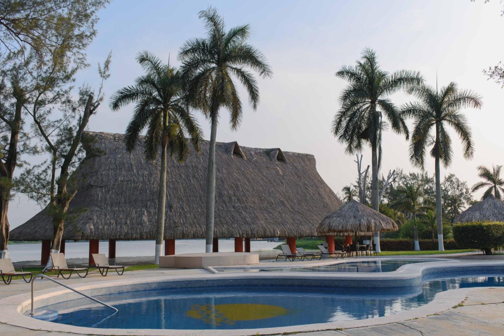Hotel Terranova Coatzacoalcos Exterior photo Club house