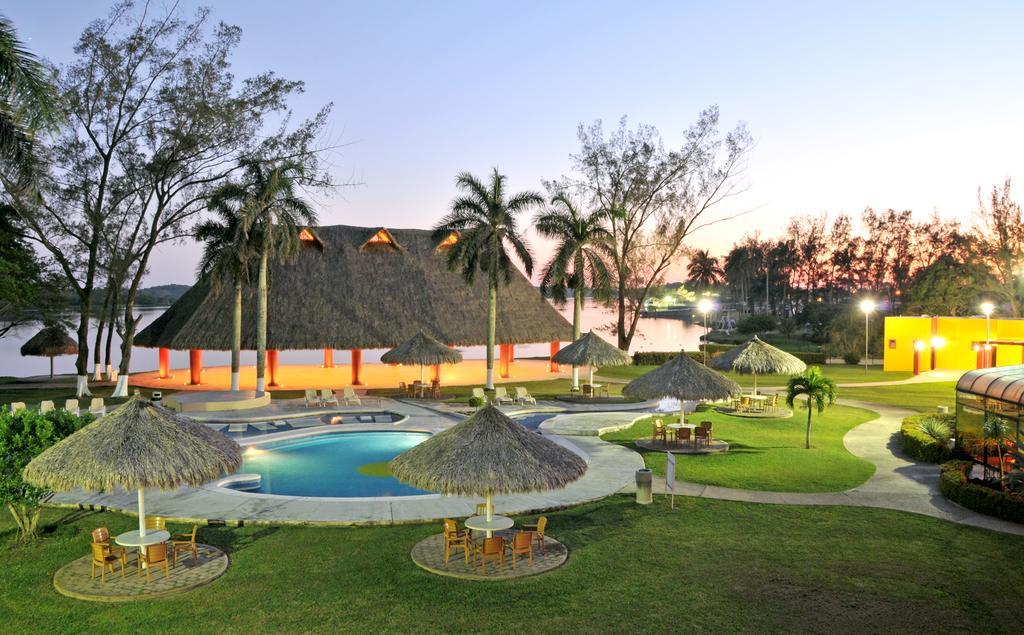 Hotel Terranova Coatzacoalcos Exterior photo The Ranch Club