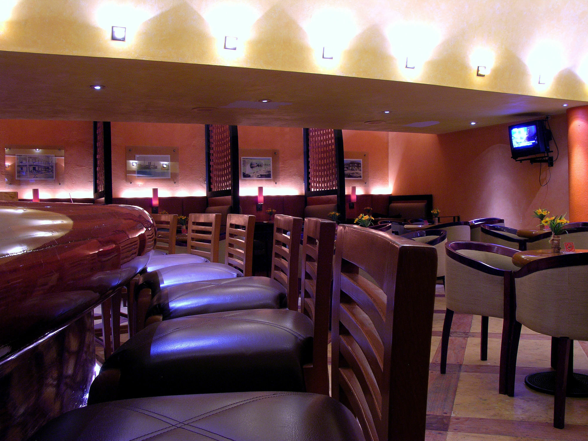 Hotel Terranova Coatzacoalcos Exterior photo Interior of a typical restaurant